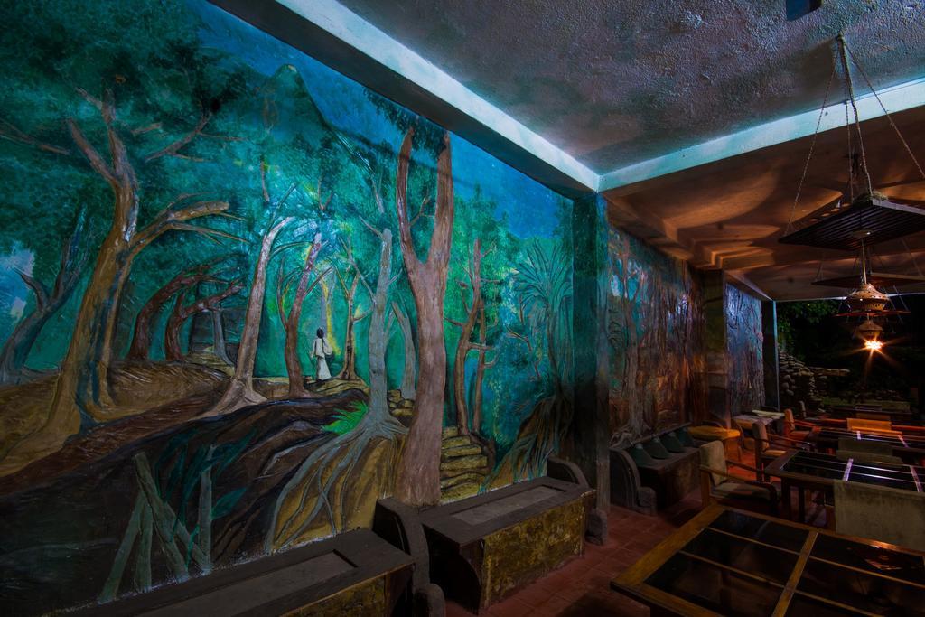 Hotel Gem Land ラトゥナプラ エクステリア 写真